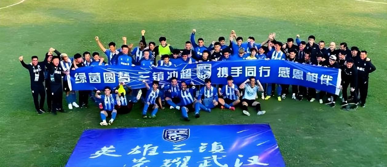 意外！武汉三镇为何没让邓卓翔进新帅教练组，背后原因找到了